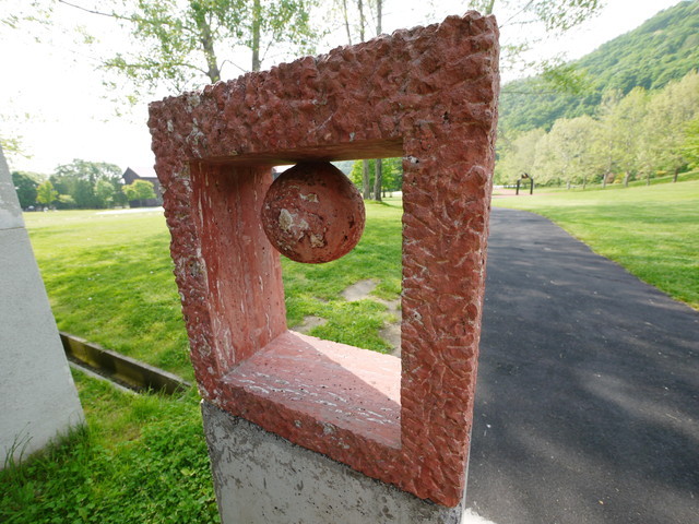 P1120155a.jpg